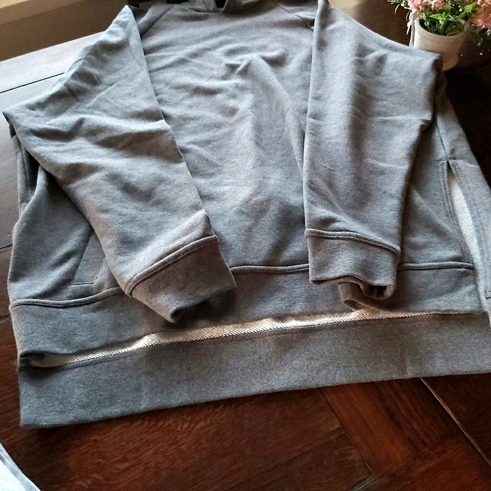 🍁New*DRI-FIT HOODIE ( HI LOW)//B3A